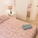 Modern In Romantic Quarter Apartment